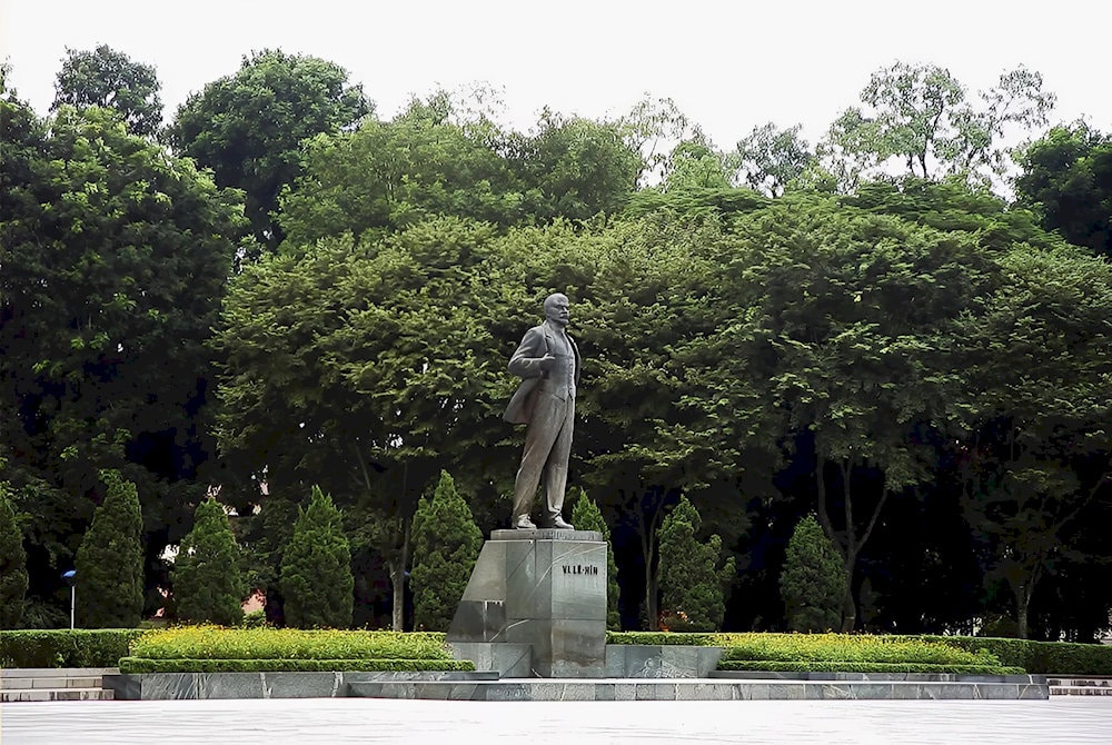Lenin Park offers a calm retreat in the city center, perfect for relaxation and experiencing local life away from the busy streets